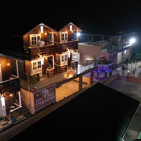 Coastal Bay Inn آليباغ المظهر الخارجي الصورة
