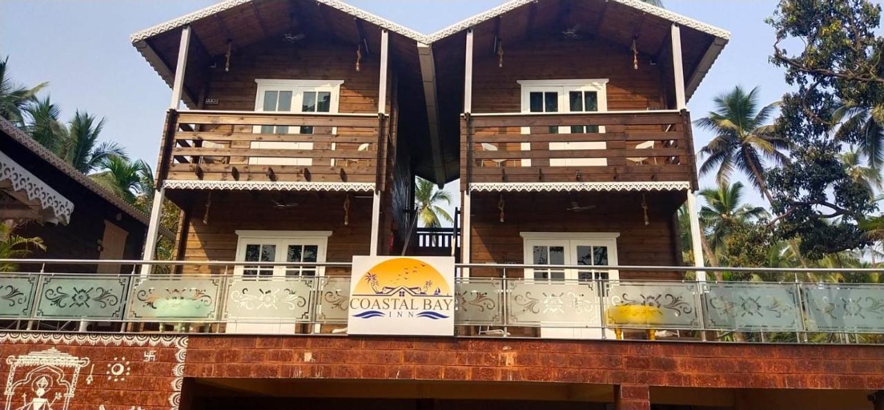 Coastal Bay Inn آليباغ المظهر الخارجي الصورة