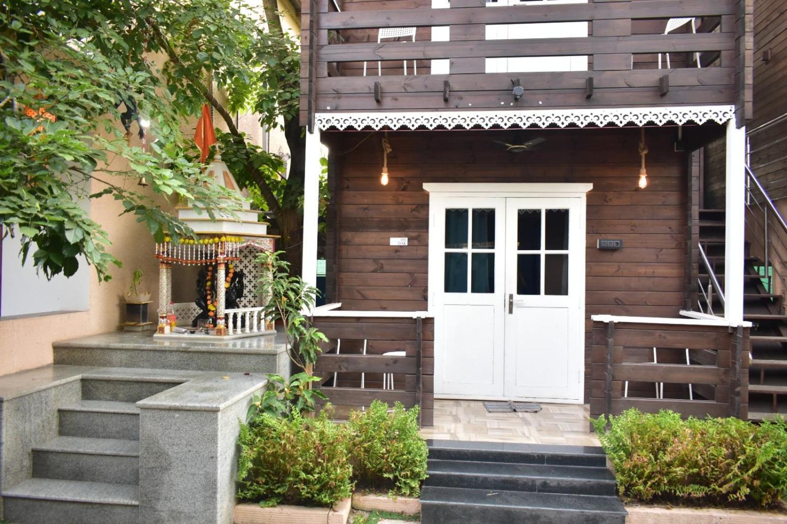 Coastal Bay Inn آليباغ المظهر الخارجي الصورة